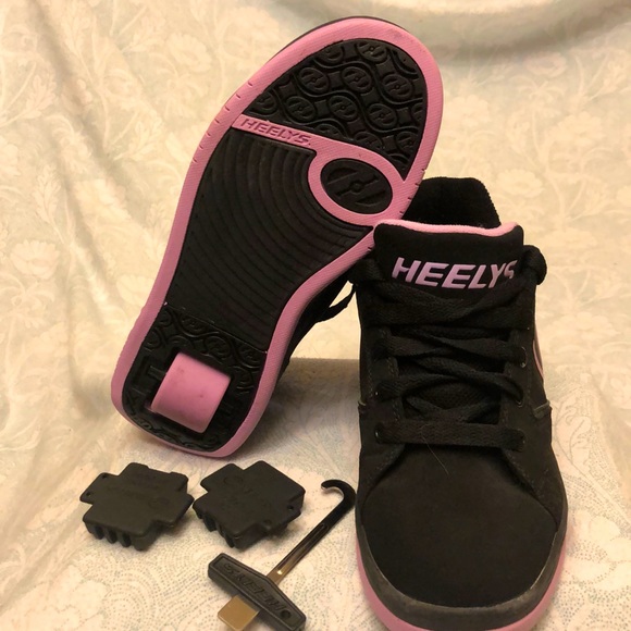 heelys tennis shoes